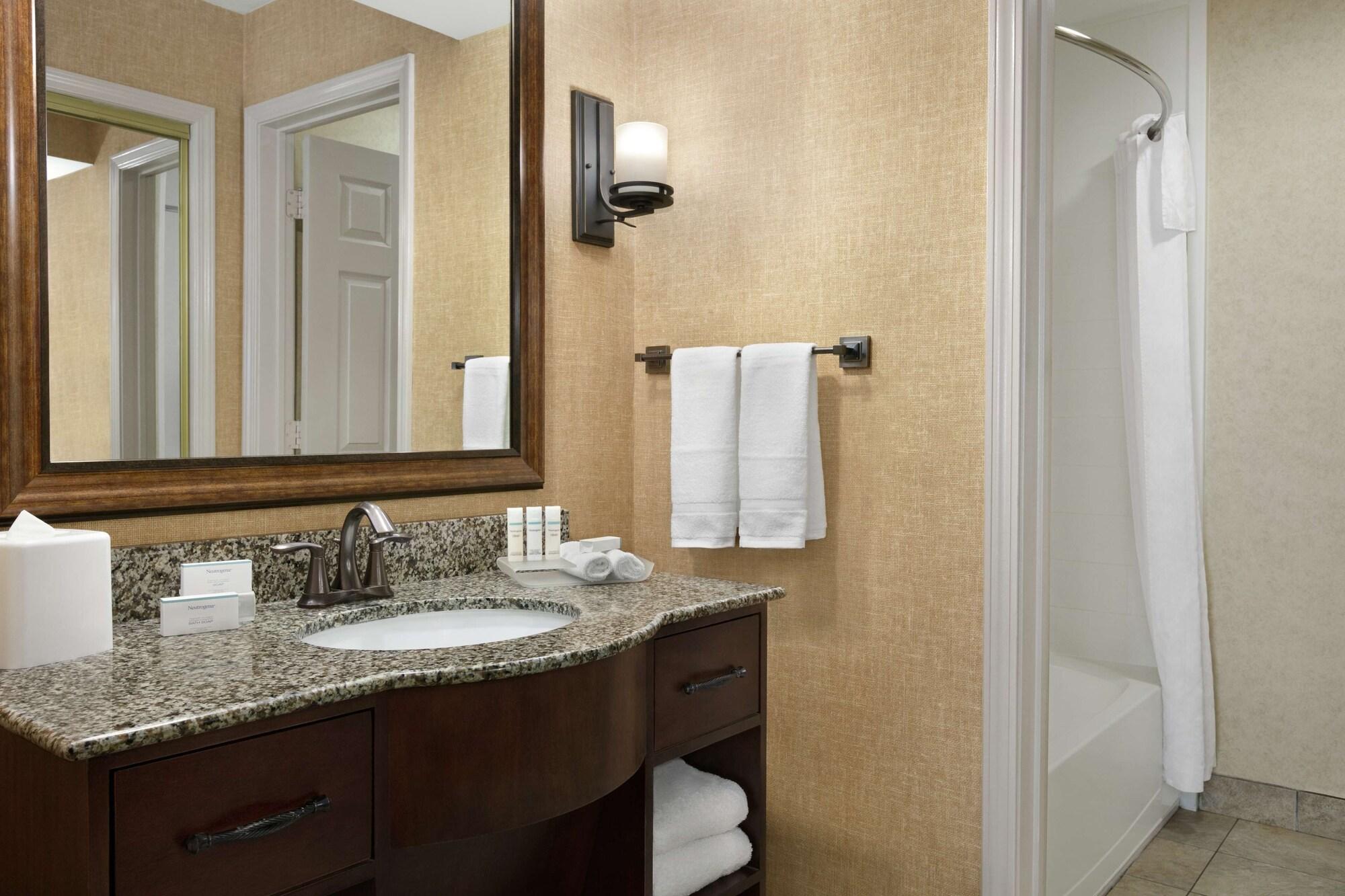 Homewood Suites Syracuse-Liverpool Exterior photo